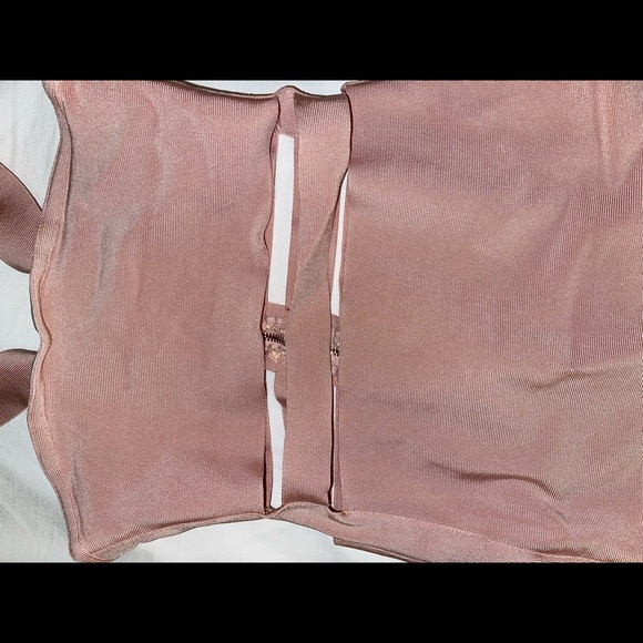 HOT MIAMI STYLES Blush Off Shoulder Bandage Dress - Picture 6 of 9